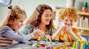LEGO Braille Bricks bald in Deutsch und 2 weiteren Sprachen erhältlich
