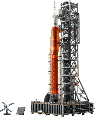 LEGO 10341 NASA Artemis Startrampe