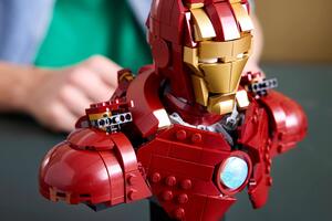 LEGO 76327 alt9