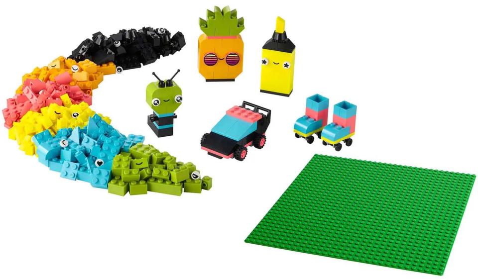 LEGO 66745 2in1 Komplettpaket: Neon Kreativ-Bauset & Grundplatte